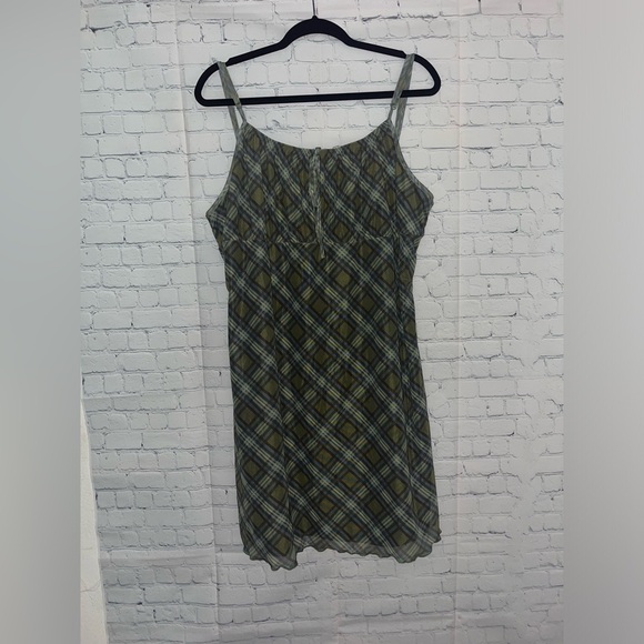 Plus Size Green Plaid Mesh Dress Size 2x - Picture 5 of 5